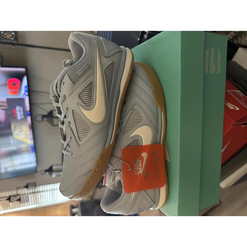 SUPREME Nike SB Gato Supreme Light Armory Blue Size 6.5M US